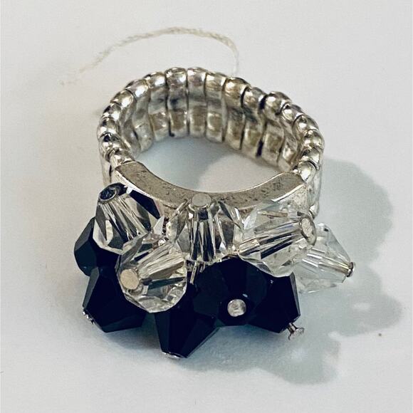 Black and Clear Glass Bead Stretch Ring - Picture 1 of 1